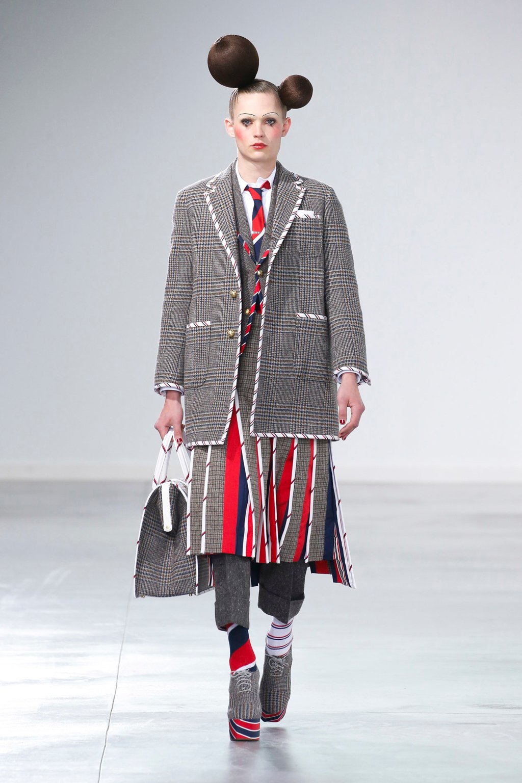 FALL RUNWAY 2022 - LOOK 10