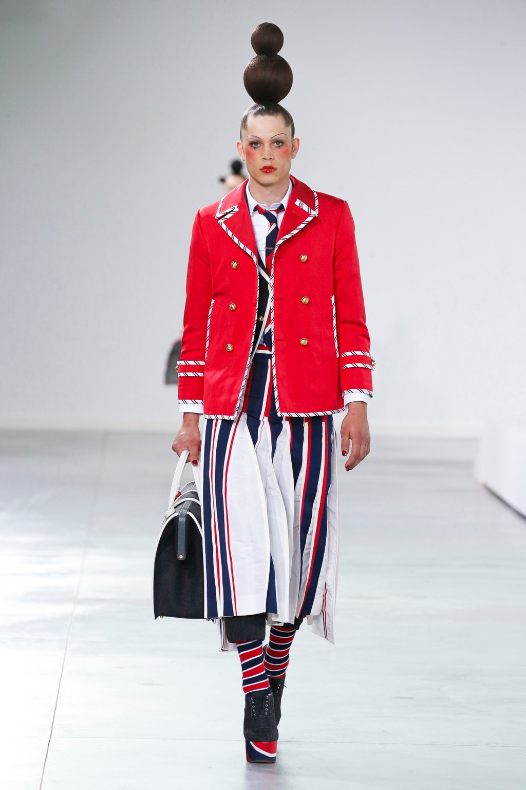 FALL RUNWAY 2022 - LOOK 46