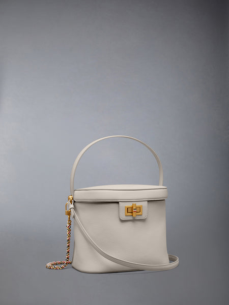 SOFT PEBBLE GRAIN BOX BAG OFF WHITE