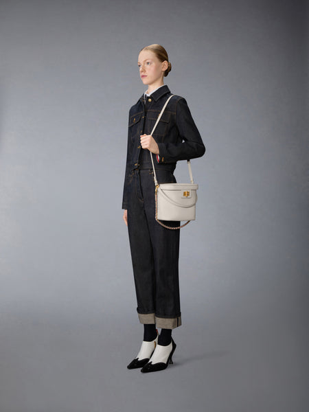 SOFT PEBBLE GRAIN BOX BAG OFF WHITE