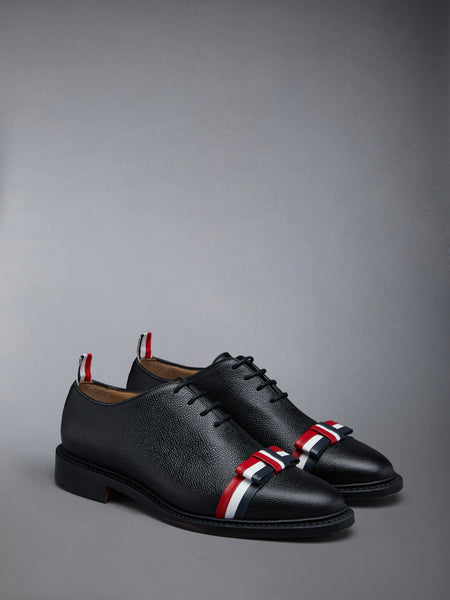 PEBBLE GRAIN BOW WHOLECUT SHOE BLACK