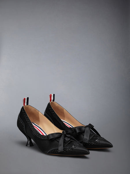 SWARVOSKI WINGTIP PUMP BLACK
