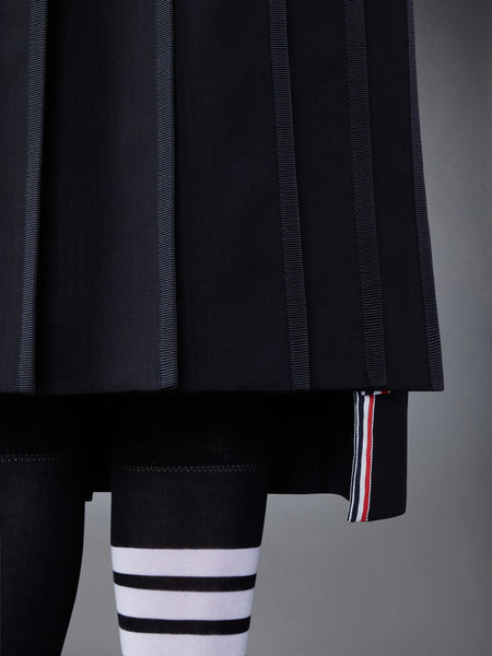 CLASSIC TIPPING PLEATED SKIRT BLACK