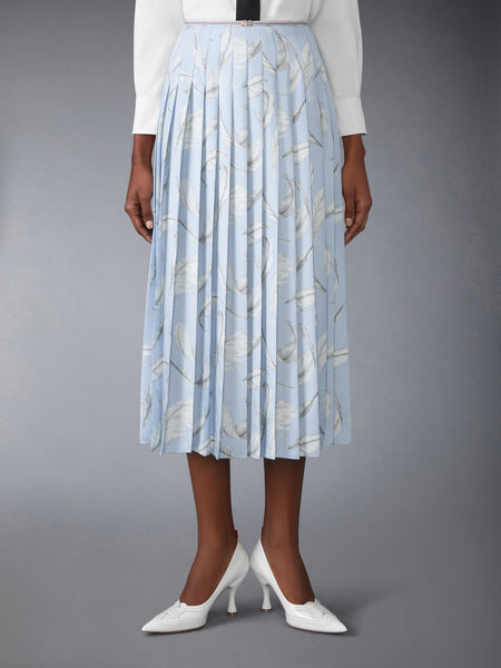 FEATHER PRINTED SILK TWILL PLEAT SKIRT LIGHT BLUE