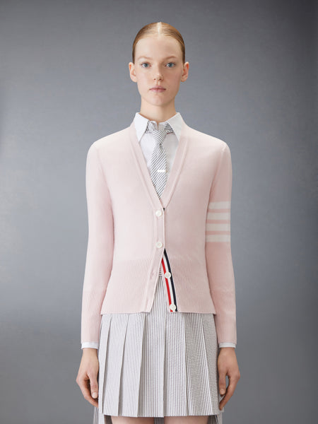 CLASSIC CASHMERE 4-BAR V-NECK CARDIGAN LIGHT PINK