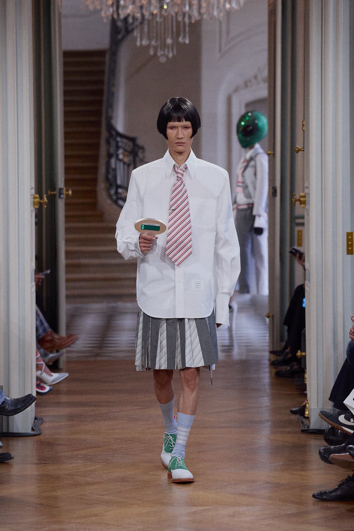 SPRING 2026 RUNWAY - LOOK 33