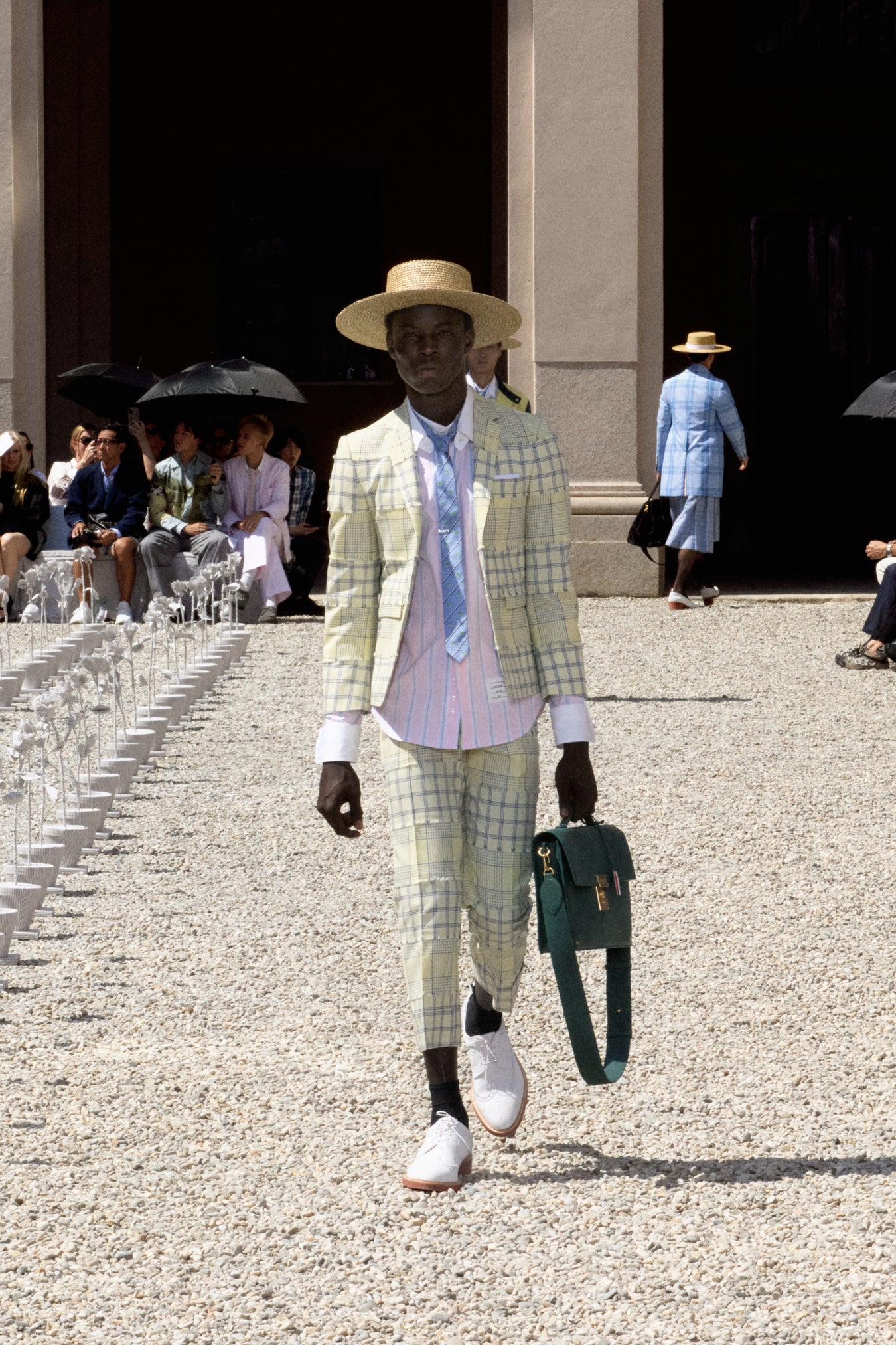 SPRING 2027 RUNWAY - LOOK 24