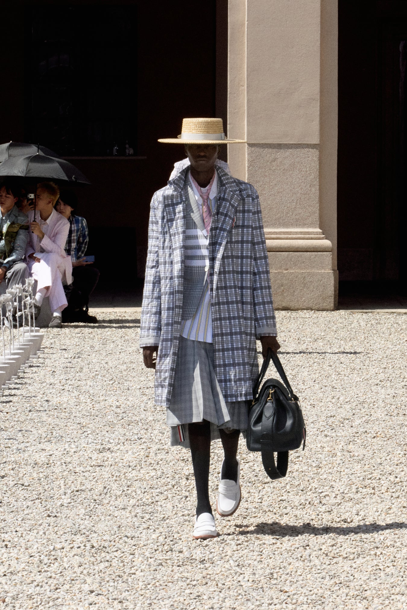 SPRING 2027 RUNWAY - LOOK 33