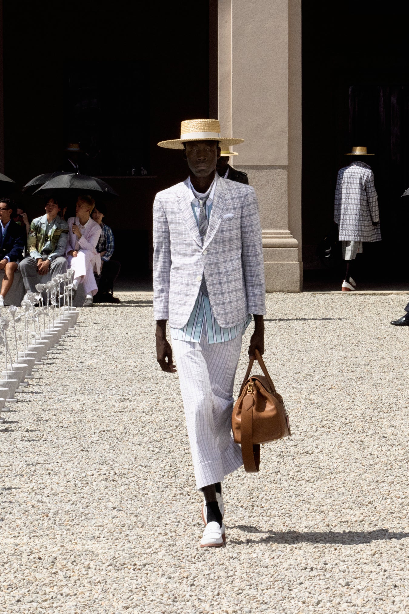 SPRING 2027 RUNWAY - LOOK 37
