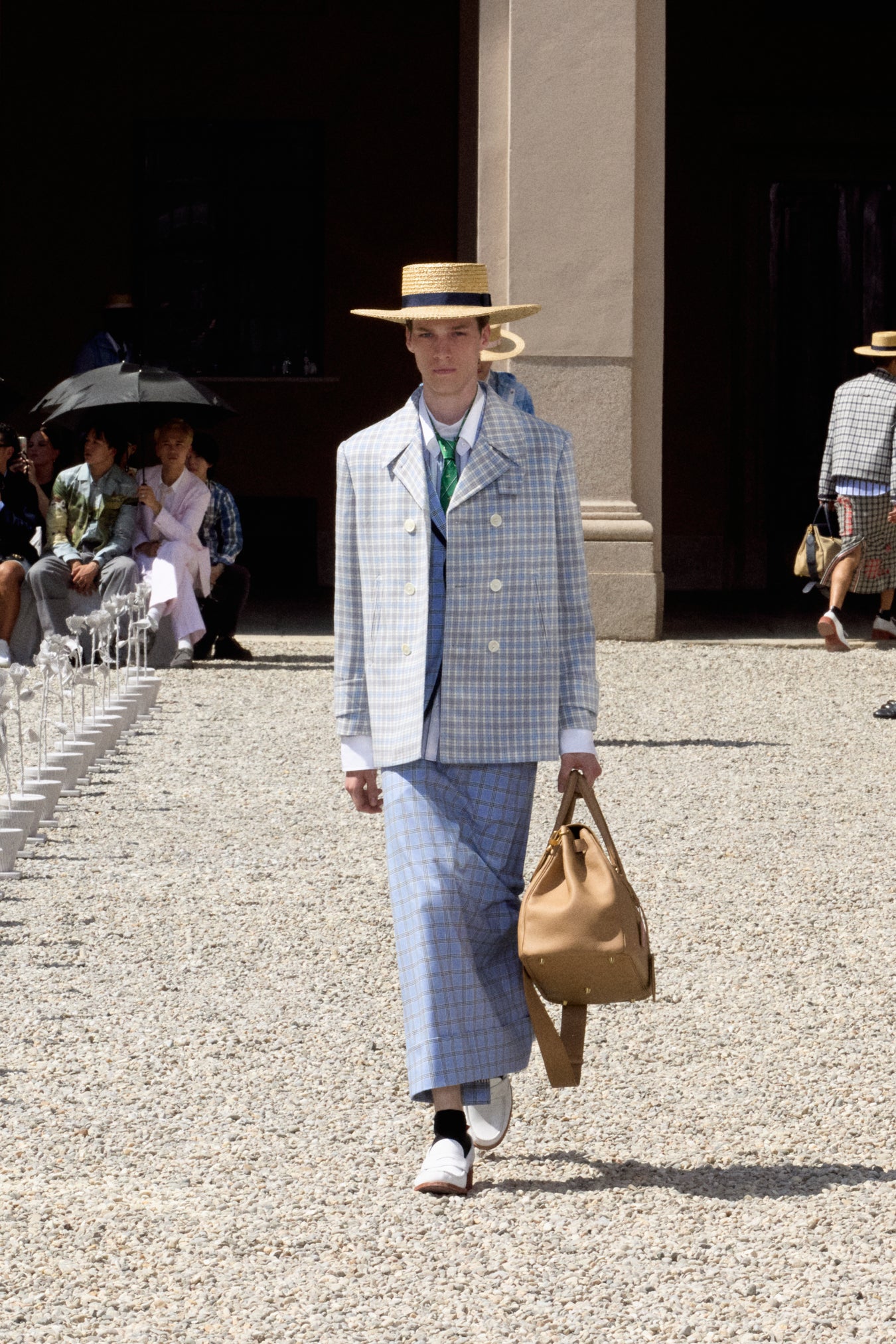 SPRING 2027 RUNWAY - LOOK 44