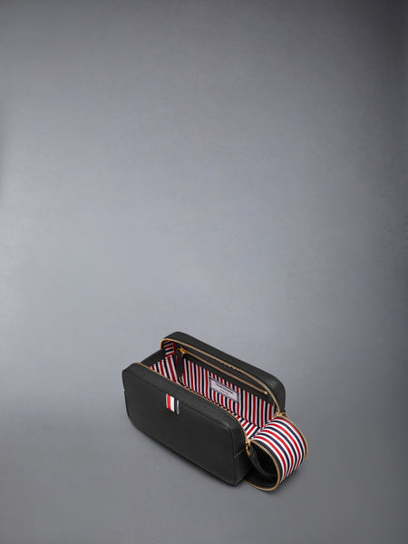 WASH BAG IN SOFT PEBBLE GRAIN LEATHER BLACK