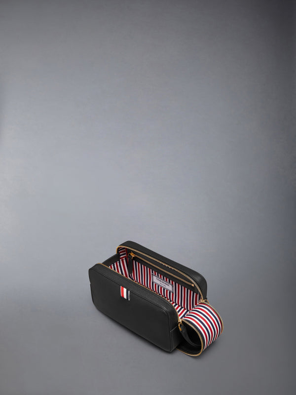 WASH BAG IN SOFT PEBBLE GRAIN LEATHER - image 4