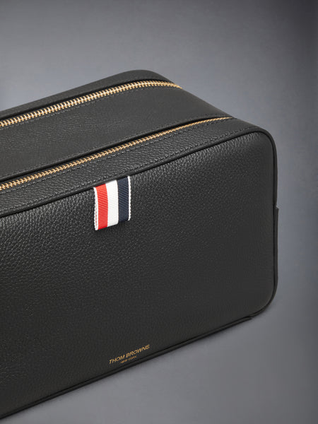 WASH BAG IN SOFT PEBBLE GRAIN LEATHER BLACK