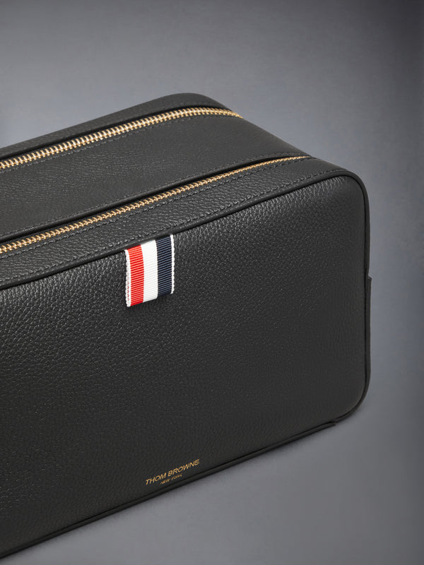 WASH BAG IN SOFT PEBBLE GRAIN LEATHER - image 5