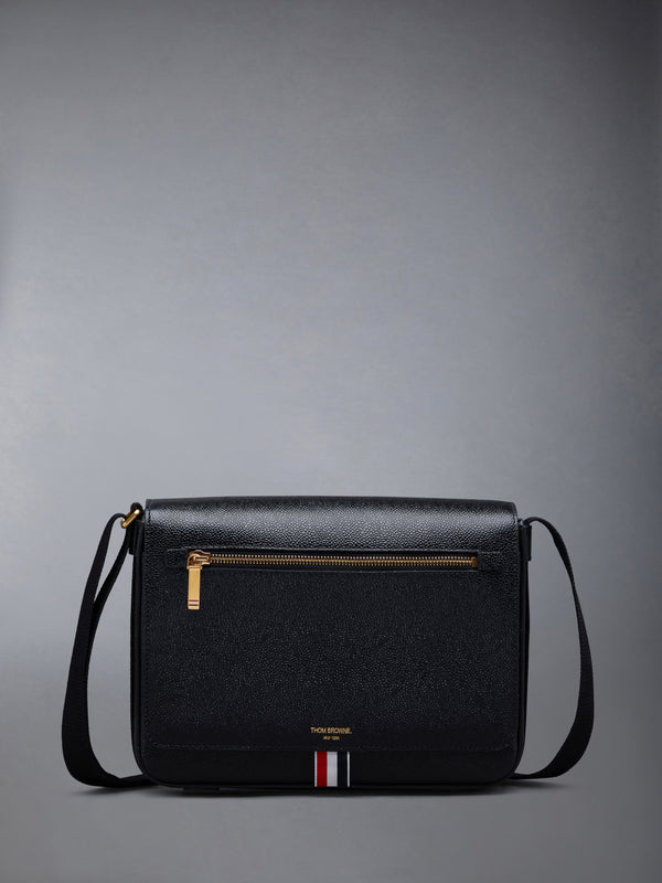 PEBBLE GRAIN REPORTER BAG - featured image