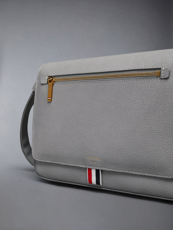 PEBBLE GRAIN REPORTER BAG - image 6