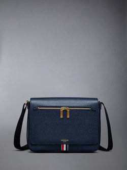 PEBBLE GRAIN REPORTER BAG