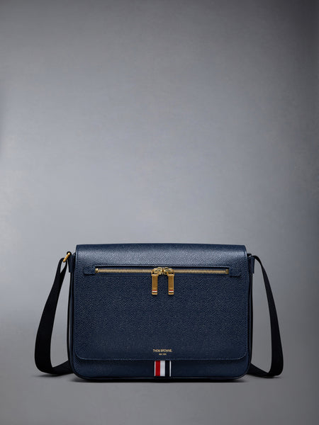 PEBBLE GRAIN REPORTER BAG NAVY
