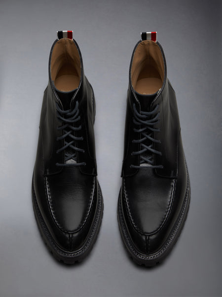 BOX CALF COMMANDO SOLE APRON STITCH BOOTS BLACK