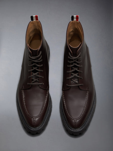 BOX CALF COMMANDO SOLE APRON STITCH BOOTS BROWN