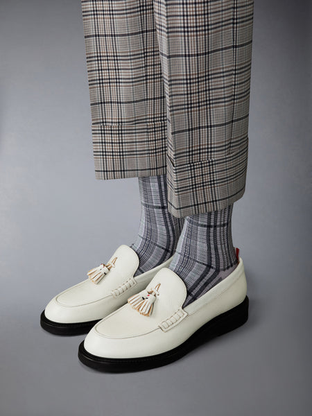 PEBBLE GRAIN RWB RUBBER SOLE TASSEL LOAFER KHAKI