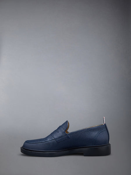 Pebble Grain Leather Rubber Sole Penny Loafer NAVY
