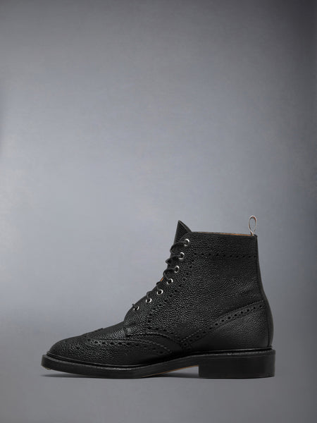 PEBBLE GRAIN LEATHER SOLE WINGTIP BOOT BLACK