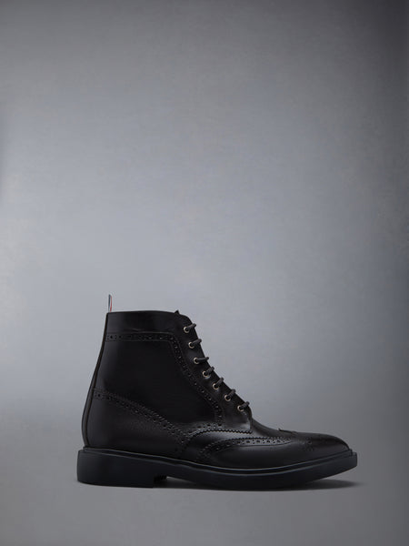 PEBBLE GRAIN LEATHER SOLE WINGTIP BOOT BROWN