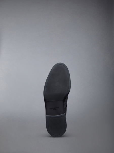 PEBBLE GRAIN RUBBER SOLE WINGTIP BOOT BLACK