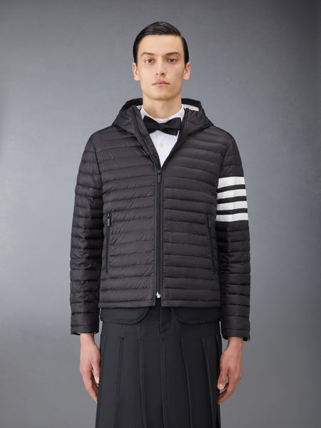 MATTE NYLON  4-BAR DOWN FILLED QUILTED JACKET BLACK