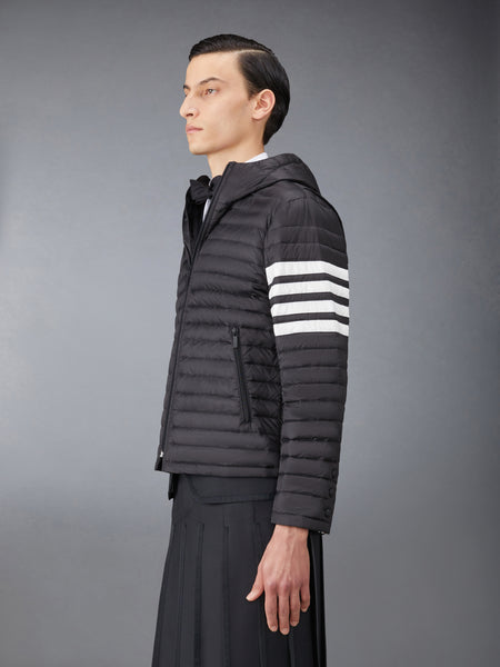 MATTE NYLON  4-BAR DOWN FILLED QUILTED JACKET BLACK