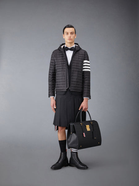MATTE NYLON  4-BAR DOWN FILLED QUILTED JACKET BLACK