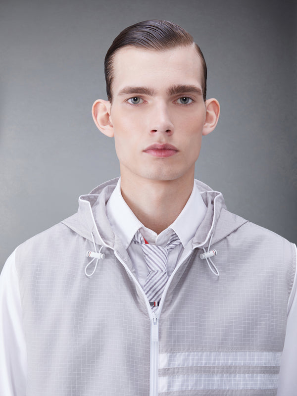 ULTRALIGHT RIPSTOP 4-BAR HOODED VEST - image 5