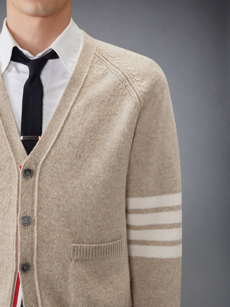 SHETLAND WOOL 4-BAR RELAXED FIT V NECK CARDIGAN KHAKI