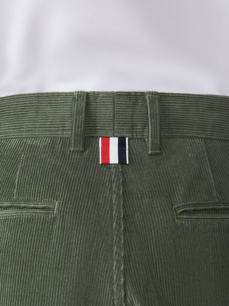 WALE CORDUROY TAPERED CHINO LT GREEN