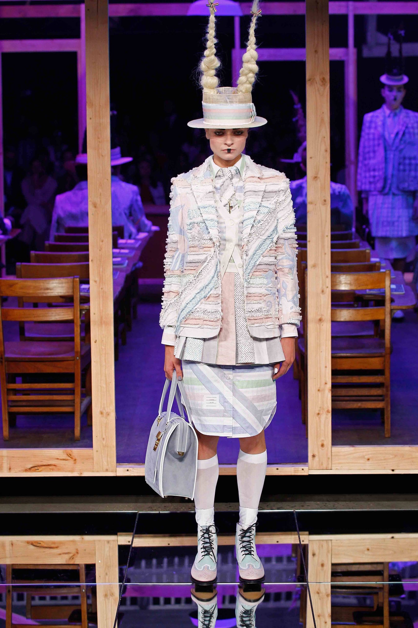 2016 春夏 ウィメンズ ランウェイ - LOOK 13