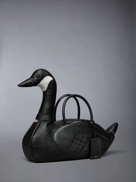 PEBBLE GRAIN GOOSE BAG BLACK