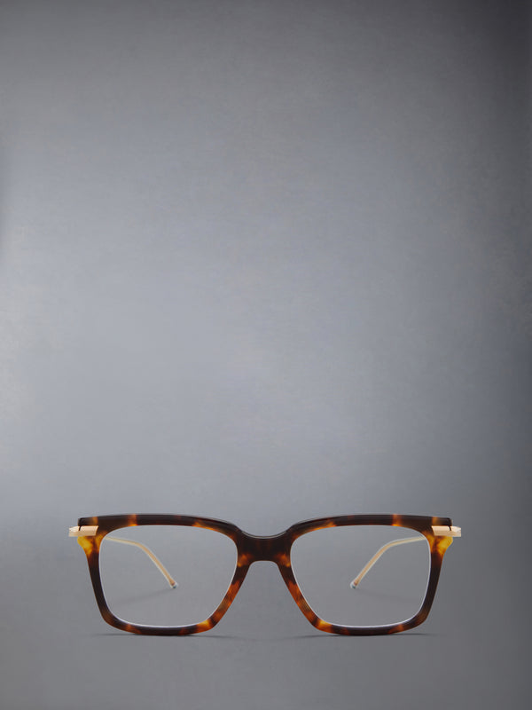 アセテートとチタンの長方形眼鏡 - featured image