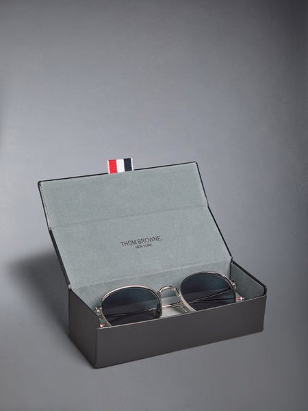 TITANIUM ROUND SUNGLASSES SILVER