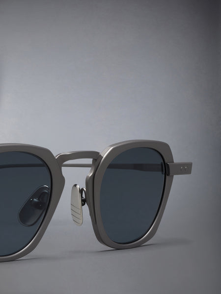 TITANIUM SQUARE SUNGLASSES MED GREY
