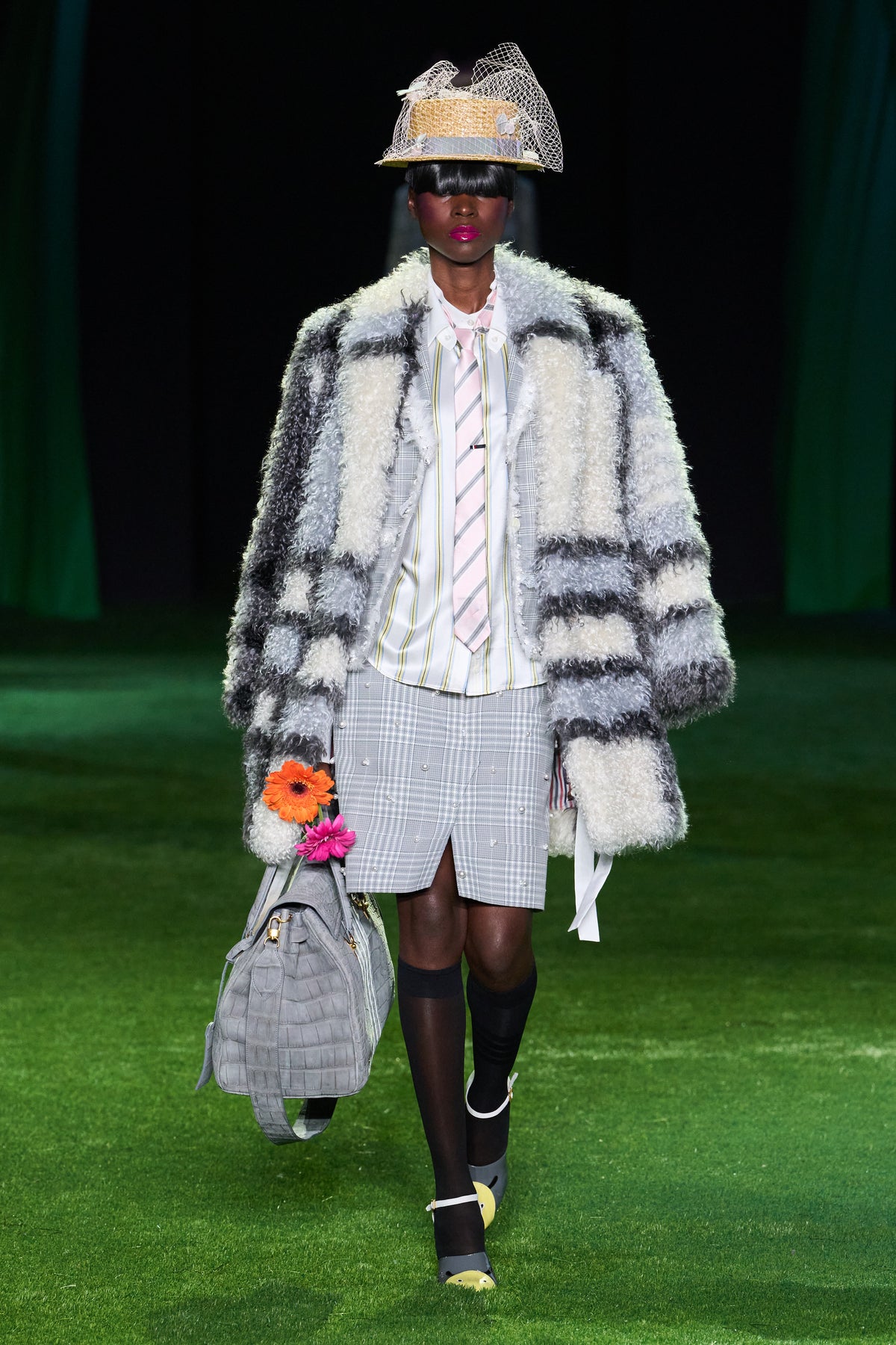 WOMENS SPRING 2027 RUNWAY - LOOK 3