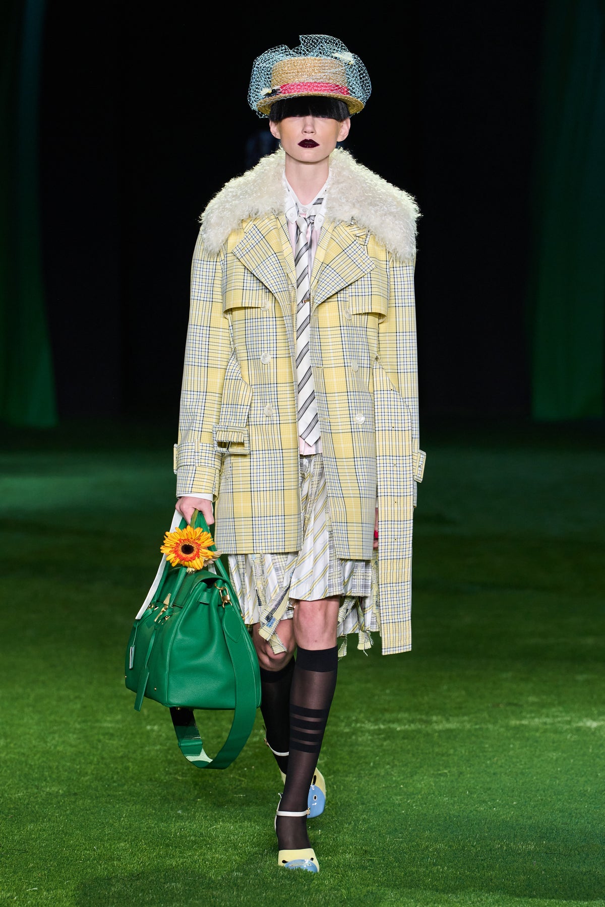 WOMENS SPRING 2027 RUNWAY - LOOK 6