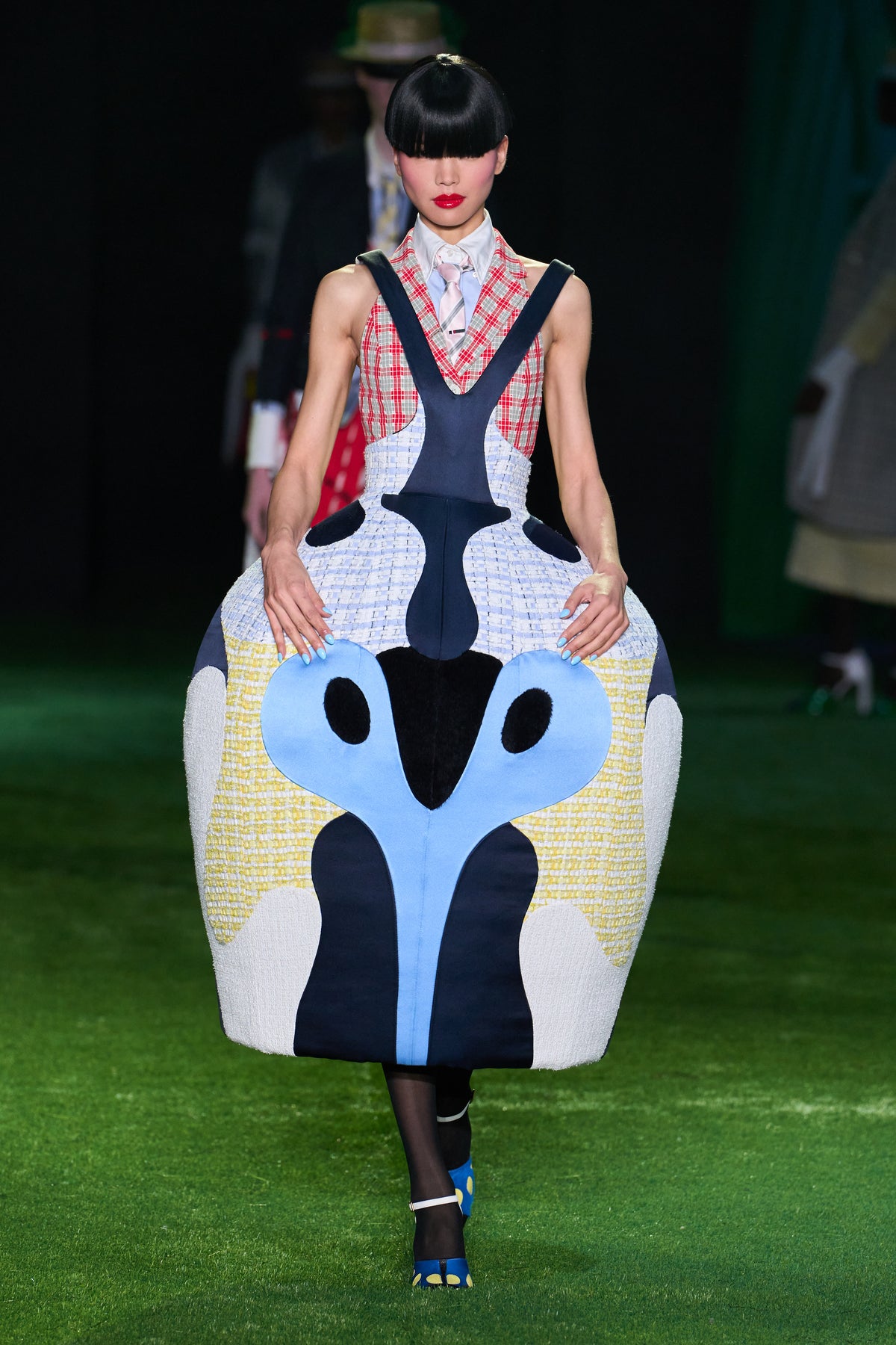 WOMENS SPRING 2027 RUNWAY - LOOK 11