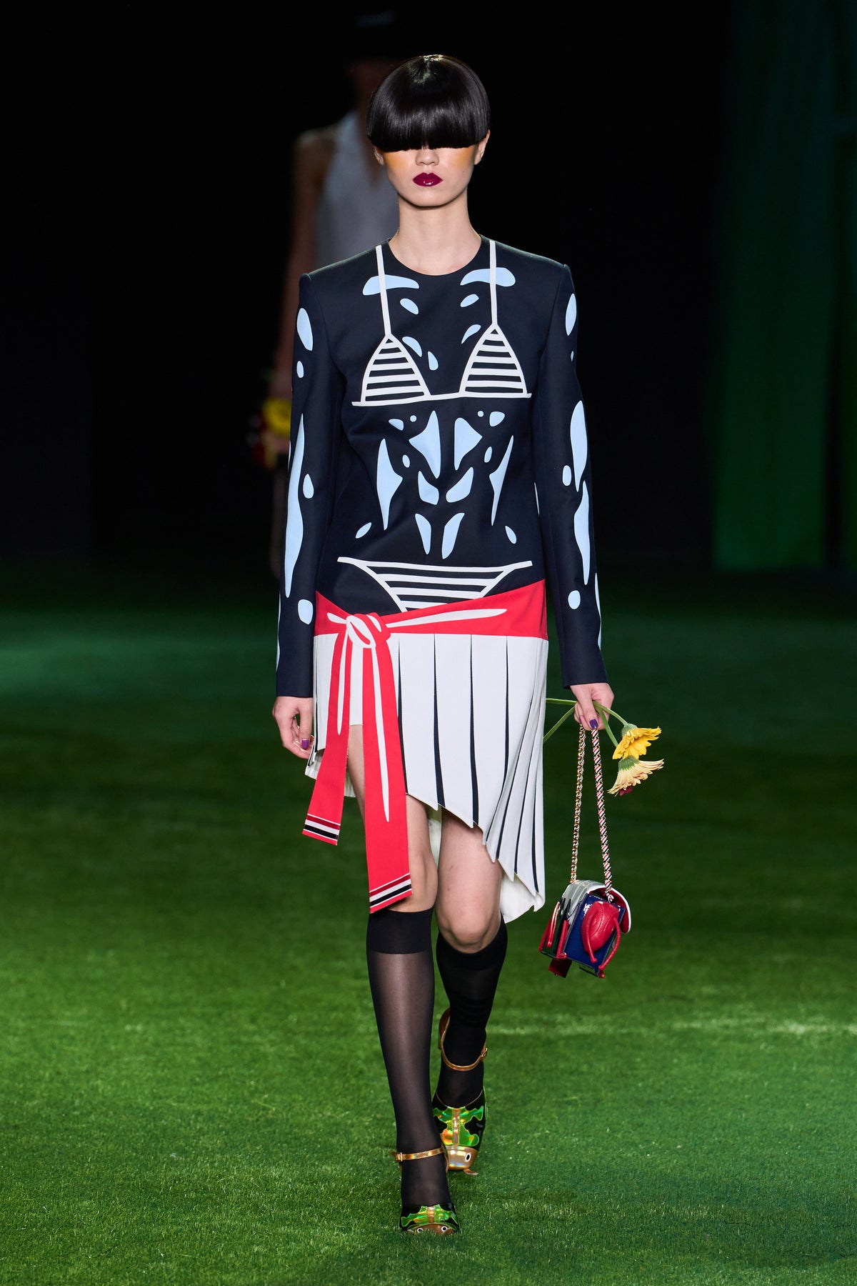 WOMENS SPRING 2027 RUNWAY - LOOK 26