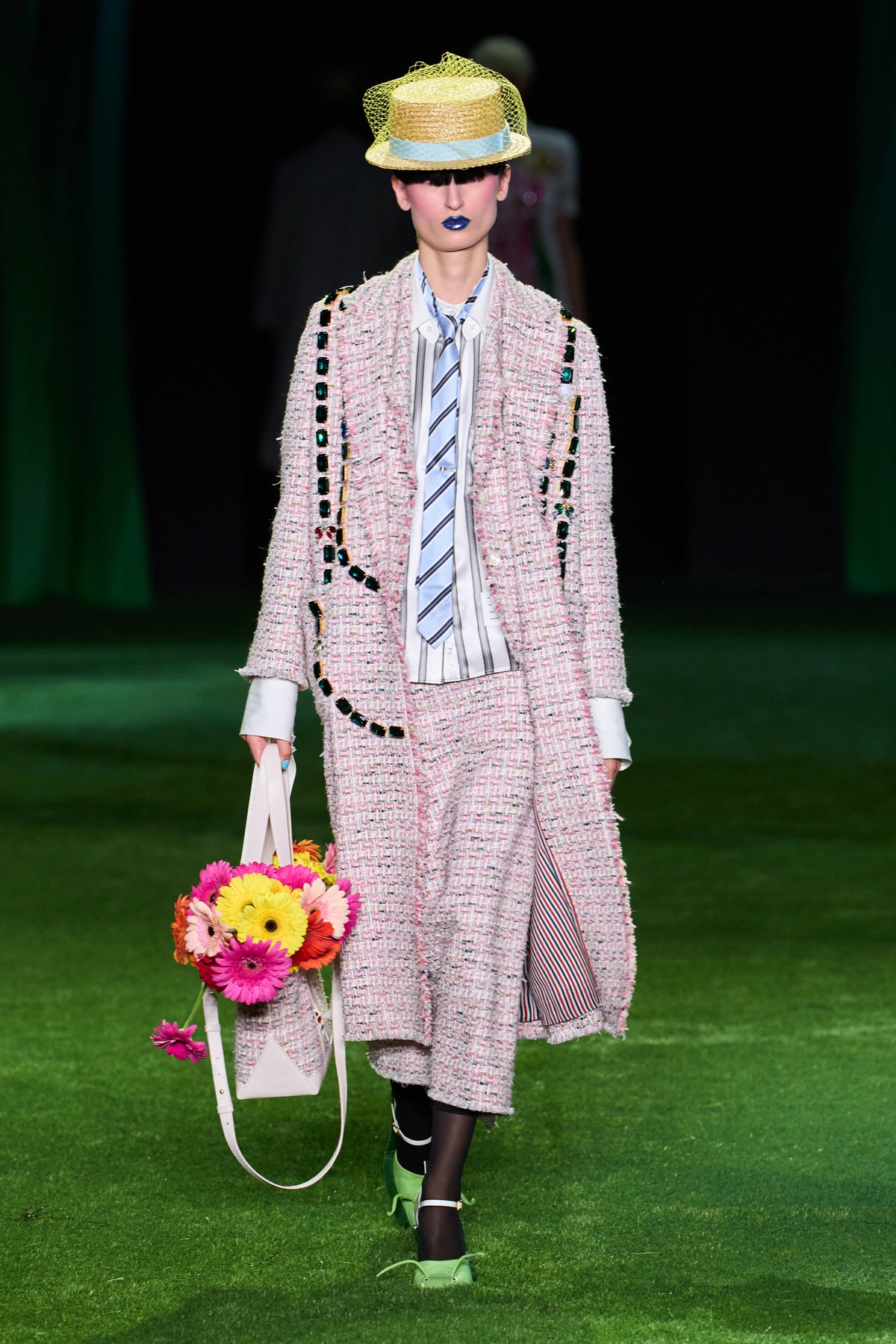 WOMENS SPRING 2027 RUNWAY - LOOK 33