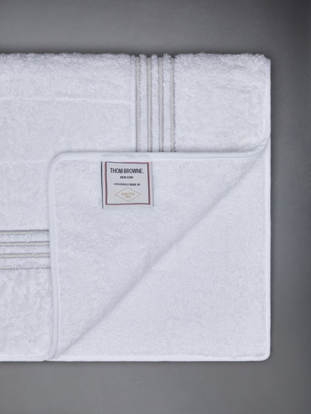 4-BAR FRETTE QUILTED BATH MAT WHITE