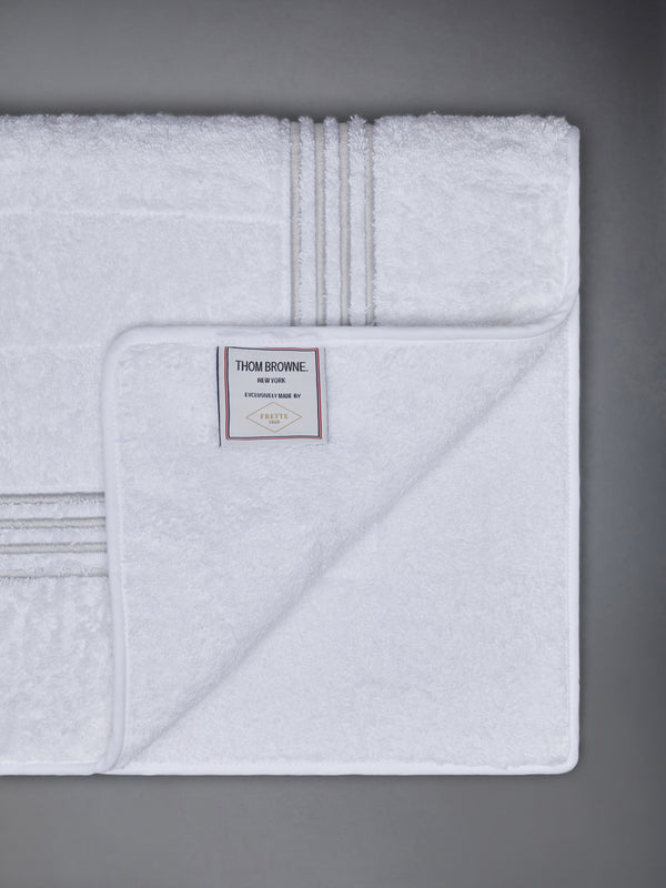 4-BAR FRETTE QUILTED BATH MAT - image 2